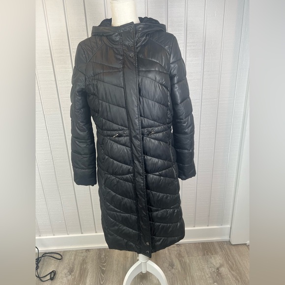 Marc New York Andrew Marc Black Long Puffer coat velvet trim&